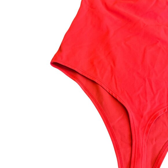 Inlyric Bright Red Strapless Bodysuit Stretch Comfort Layering Size Medium Women - Picture 7 of 10